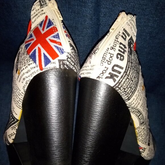 ( RARE !) MONA MIA DYNAMO UK FLAG PRINT  Sculptural Cutout Wedge Booties - Picture 2 of 8